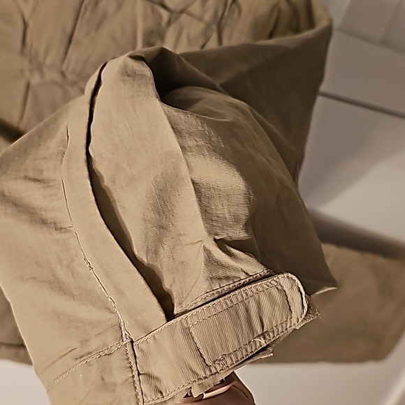 Women's REI multi function pants size 14 petite. - Picture 5 of 10